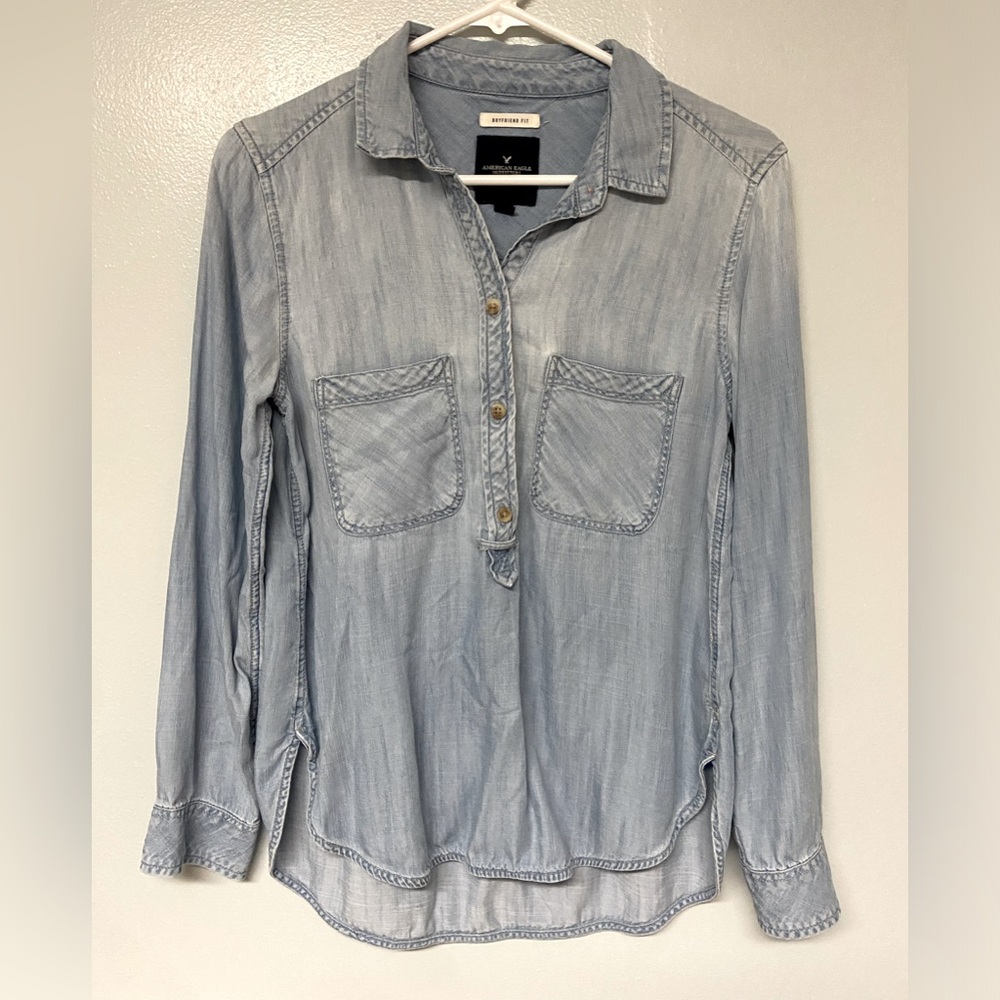American eagle chambray top